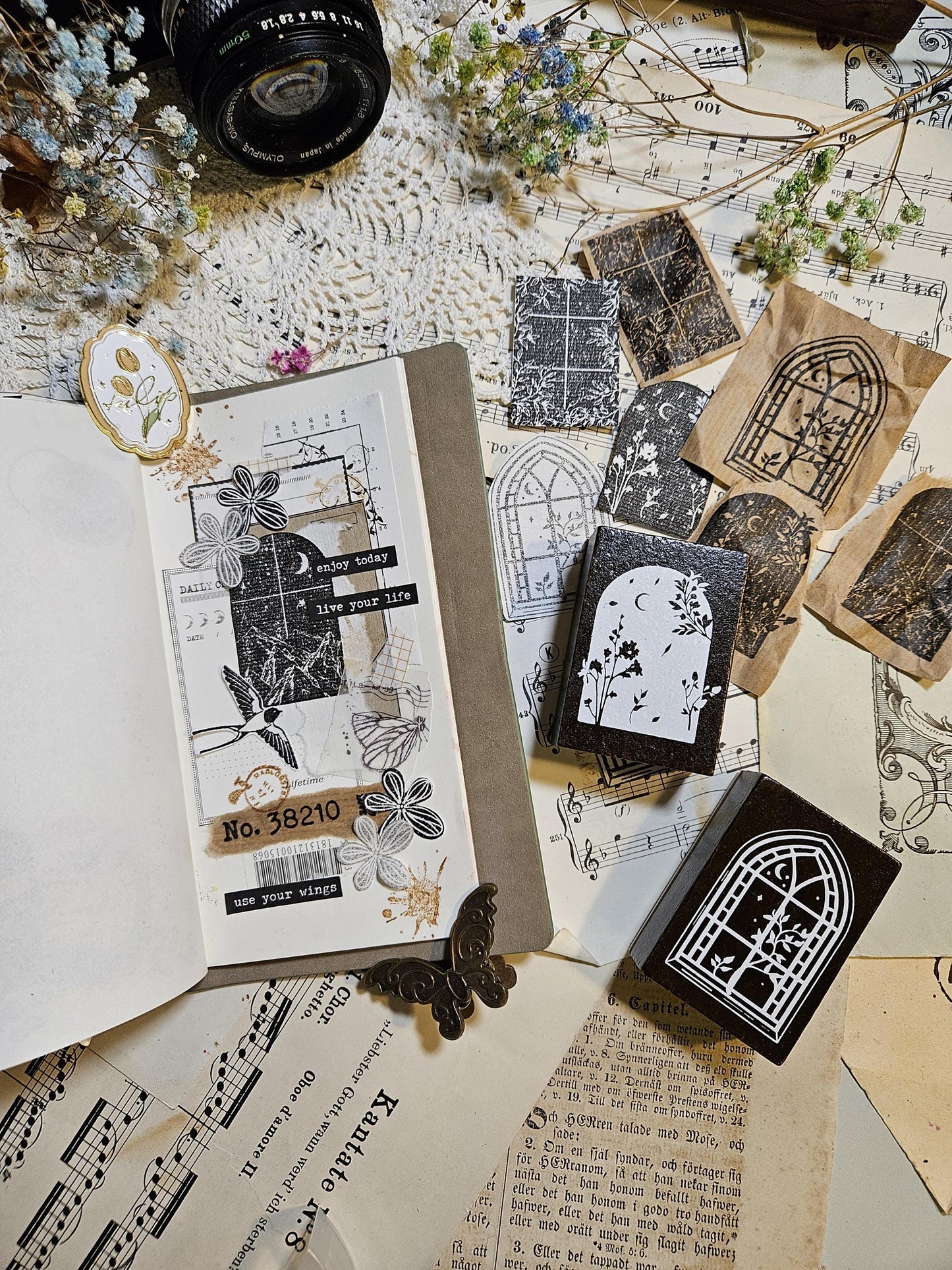 1 wooden stamp Landscape Serie Outside the Window