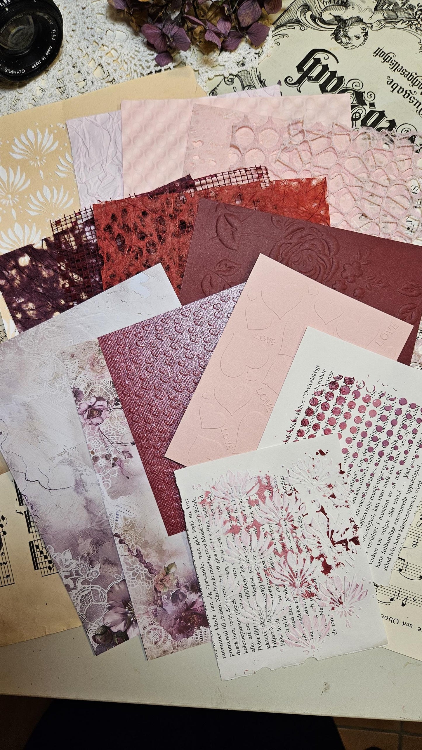 Valentine Paper Bundle, 15 pcs| Scrapbooking Card Making Art Journaling Paper Craft Junk Journal