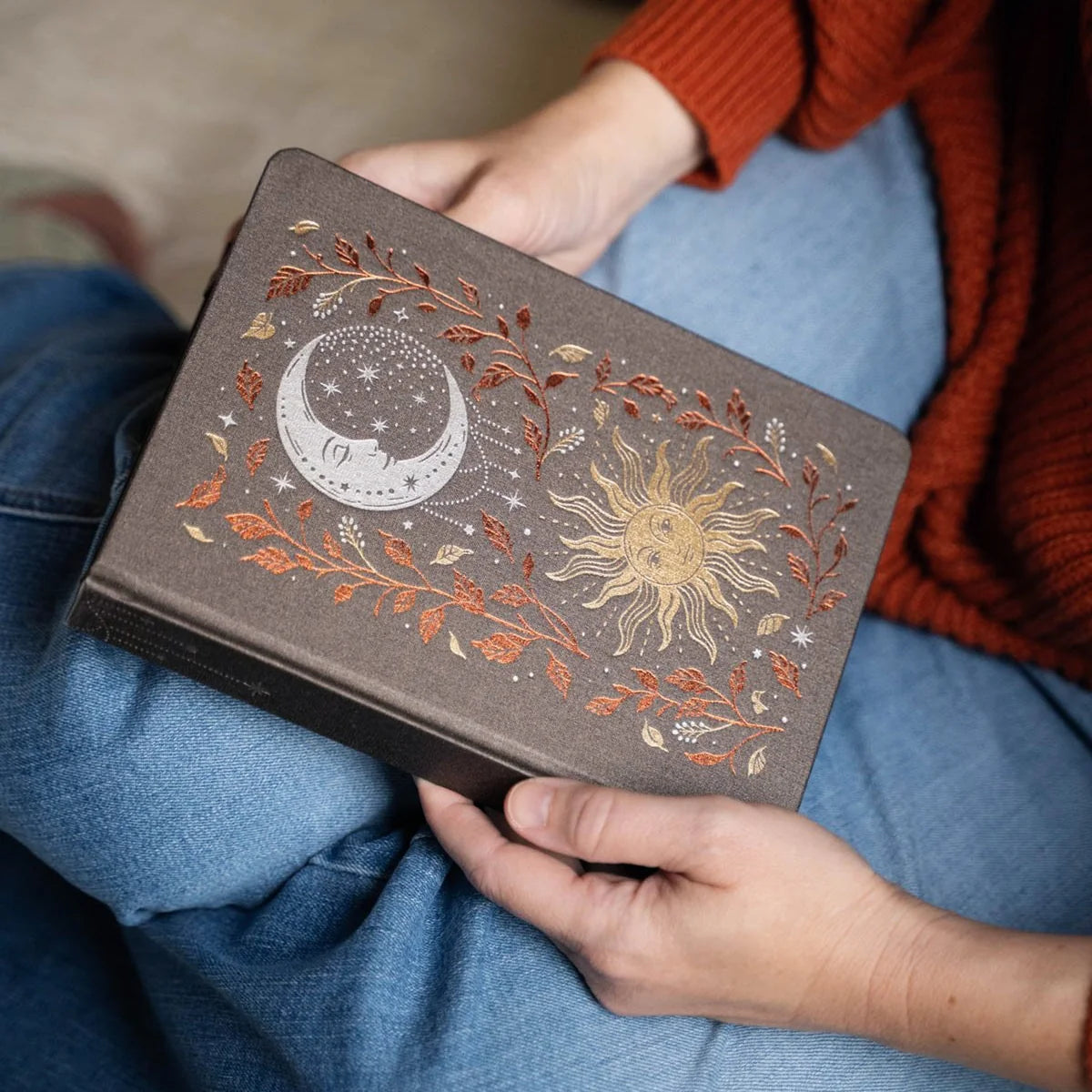 Harvest Moon Notebook - A5: 192 Pages / Dot Grid